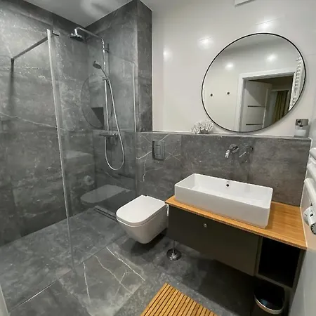 Apartament Urokliwy Apartament Haven Nad Morzem+free Parking Kołobrzeg